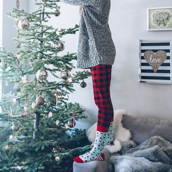 🎄Garden Gnome Socks Holiday Christmas Festive - Picture 5 of 7